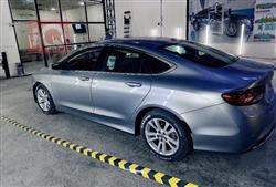 کرایسلەر 200